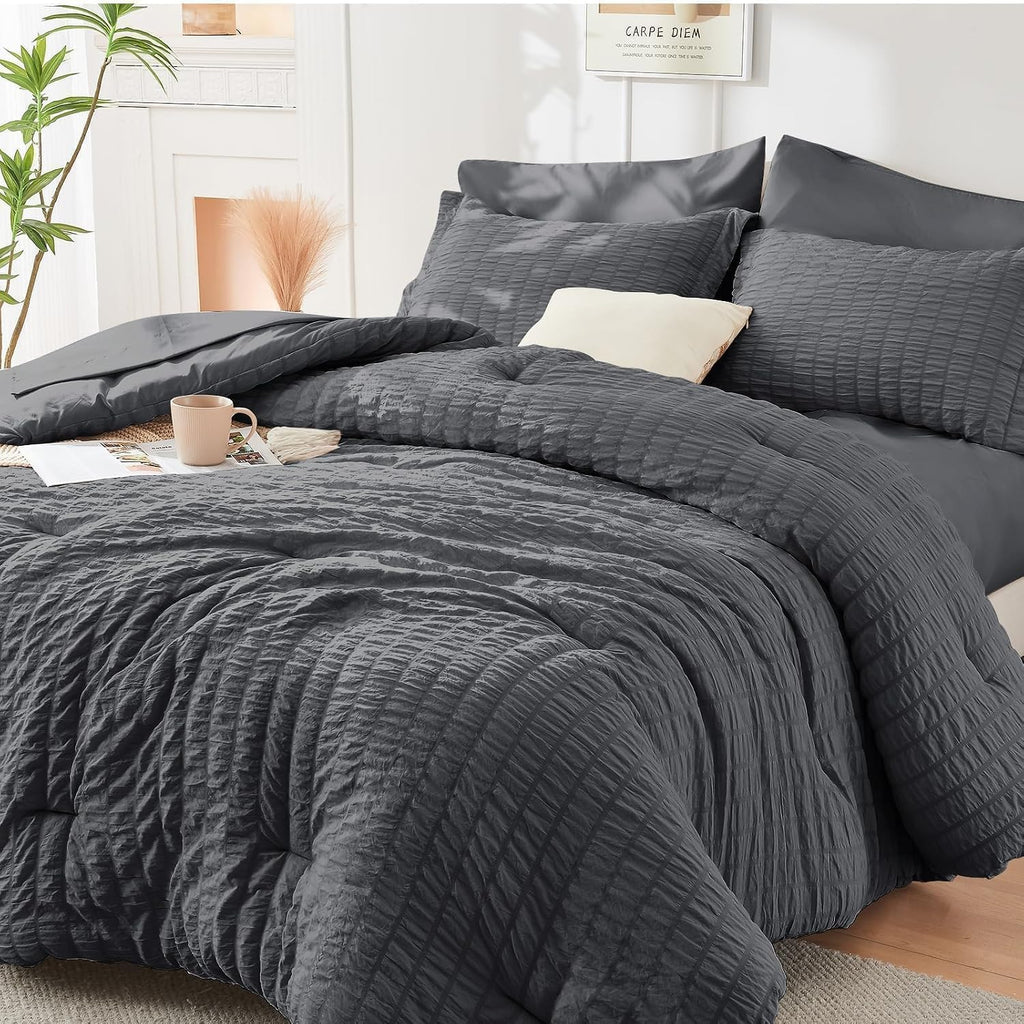 HYMOKEGE Queen Seersucker Bedding Set, 7 Pieces, Dark Grey